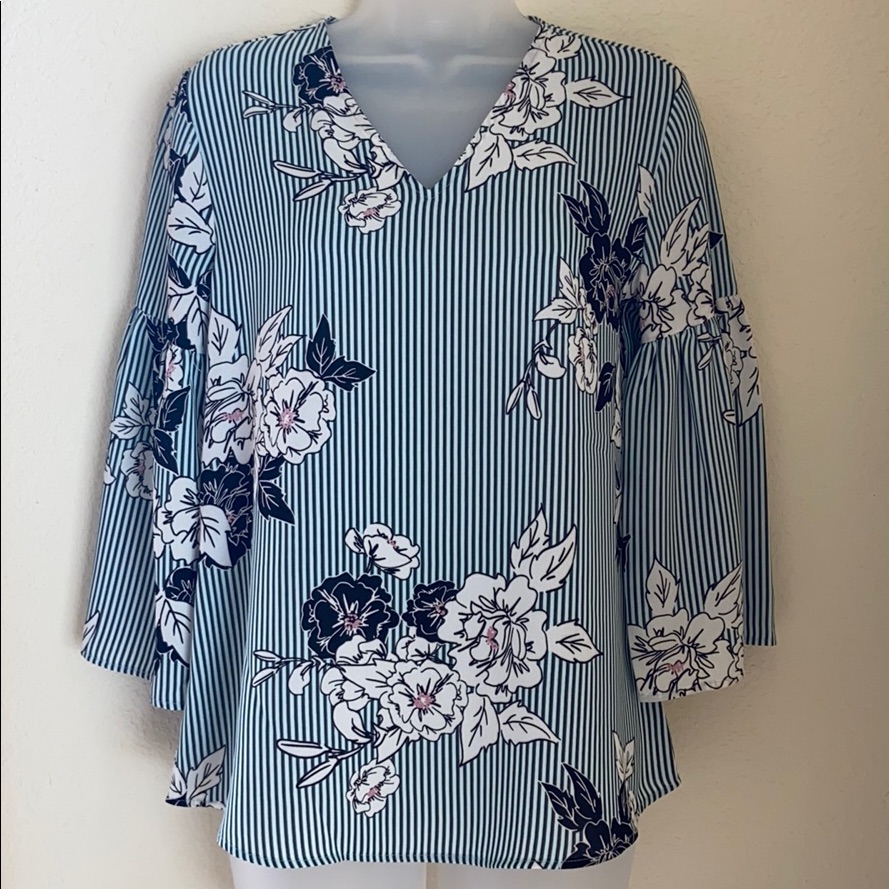 Brand New Van Heusen Peasant Top